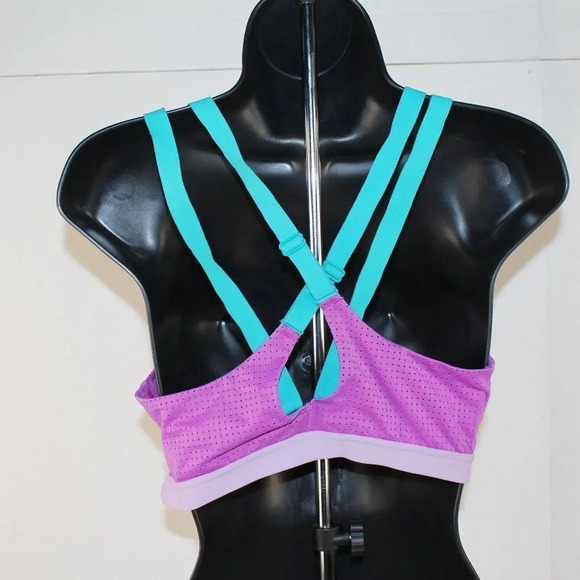 Victoria Secret Sport Bra - Picture 2 of 3
